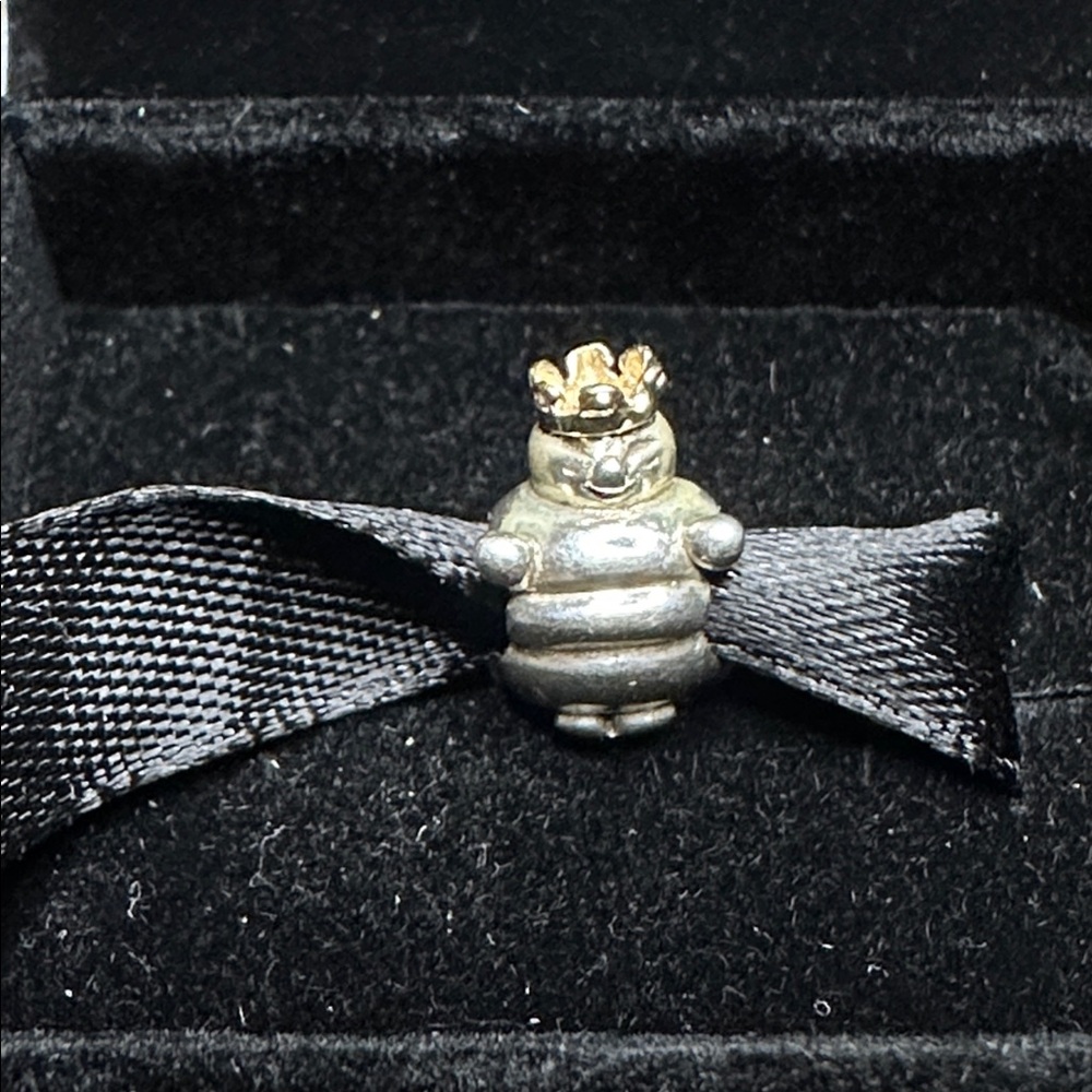 Authentic Chamilia 14K Gold & Sterling Silver .925  Queen Bee Charm